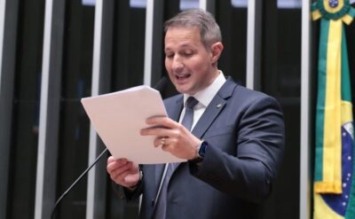 Relator pede rejeição de maioria das mudanças feitas pelo Senado no projeto antifacção; acompanhe