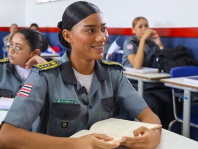 Aluna de colégio militar de Paço do Lumiar conquista 1º lugar em concurso nacional de redação