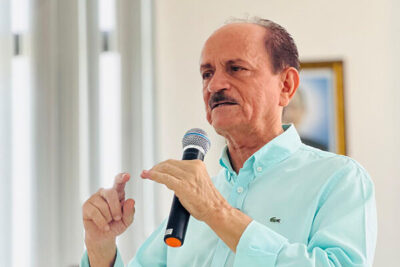 “Quando o trabalho incomoda, o ataque vira estratégia”, diz Dr. Julinho.