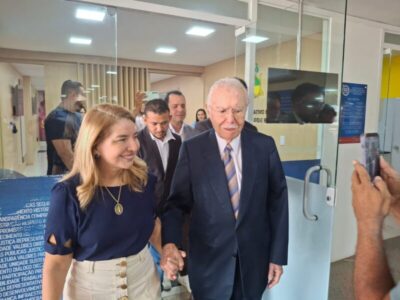 Iracema Vale recebe José Sarney em visita de cortesia à Assembleia Legislativa