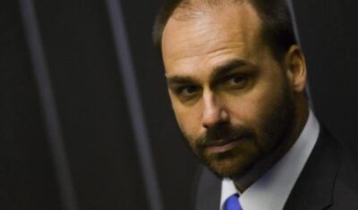 Moraes manda notificar Eduardo Bolsonaro sobre abertura de ação penal