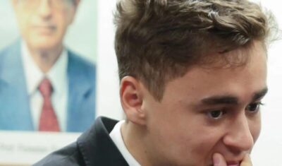 Nikolas Ferreira viajou em jato de Vorcaro na campanha de 2022