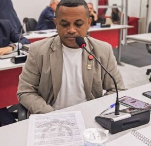 Vereador Nunes do Náutico solicita construção de ponte sobre o Canal da Água Fria durante sessão na Câmara de Codó