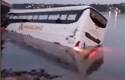 Ônibus cai no Rio Tocantins ao acessar balsa que faz travessia Aguiarnópolis (TO) a Estreito (MA)