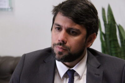 ‘Saio em pé’, diz Pedro Lucas sobre anúncio de Roberto Jefferson de punição do PTB