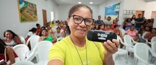 Cuidar dos Olhos: Governo transforma vidas com entrega de 367 óculos em Icatu