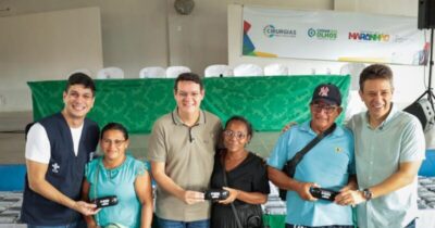 SES promove cirurgias e entrega de óculos e kits dos agentes comunitários de saúde em Cururupu e Central