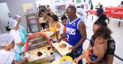 Governo do Maranhão realiza tradicional almoço natalino nos Restaurantes Populares