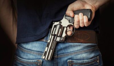 Lula sanciona porte de arma para policiais legislativos estaduais com vetos a flexibilizações