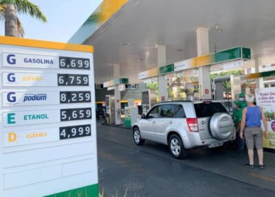 Justiça determina 72h para que distribuidoras expliquem aumento do combustível no MA