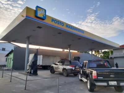 Gaeco encontra frascos de Coronavac em operação que mira Cláudio Cunha, ex-prefeito de Apicum-Açu