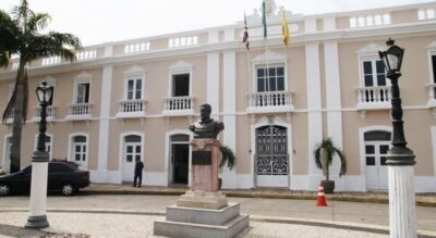 Orçamento ‘travado’ coloca carnaval em risco