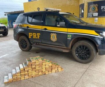 PRF apreende 102 kg de maconha após perseguição na BR-010, em Imperatriz