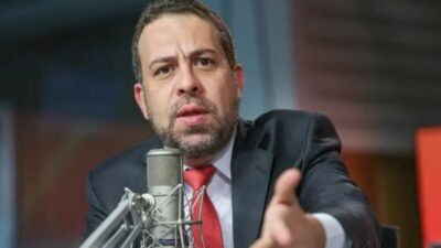 Governo avança em diálogo com caminhoneiros e afasta paralisação