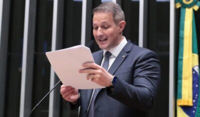 Relator pede rejeição de maioria das mudanças feitas pelo Senado no projeto antifacção; acompanhe