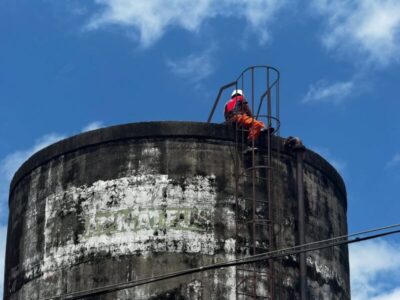 Homem é resgatado após ameaça de se jogar de caixa d’água em São Mateus