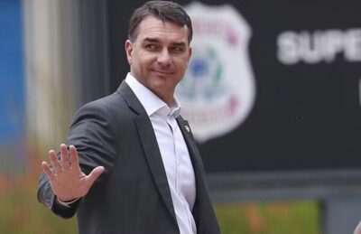 Flávio Bolsonaro já aparece na segunda posição em pesquisa