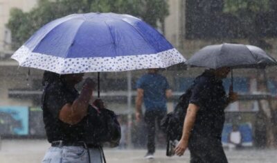 Semana começa com alerta laranja de chuvas intensas em 17 estados