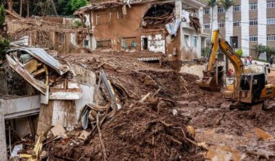 Sobe para 72 o número de mortos nas chuvas em Minas Gerais