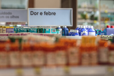 Medicamentos passam a ser vendidos em supermercados, decide Câmara dos Deputados