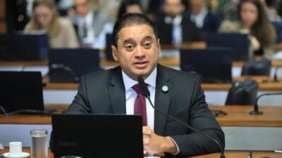 Senador Weverton é alvo de Operação da Polícia Federal