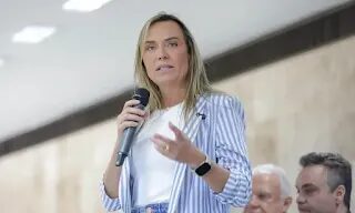 Celina Leão inaugura o CEPI Baru na Estrutural, destacando a prioridade na educação no Distrito Federal