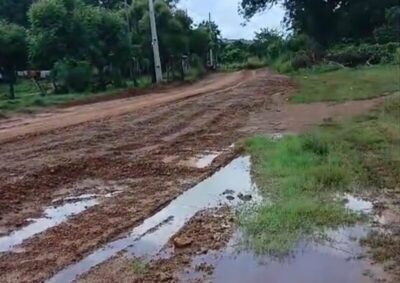Estrada abandonada vira motivo de chacota na zona rural de Duque Bacelar