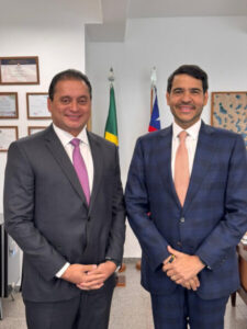 Senador Weverton apresenta relatório pela aprovação de Jorge Messias ao STF