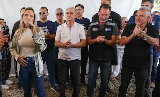 Celina Leão inaugurou no Riacho Fundo uma nova saída projetada para melhorar o fluxo de veículos na DF-075.