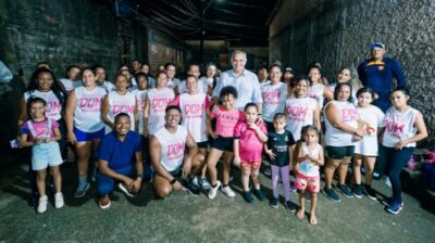 Júnior Viana visita Coroadinho e se aproxima da realidade da comunidade