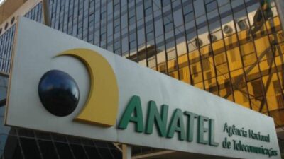 Anatel retira quase 1,4 milhão de produtos piratas do mercado em um ano
