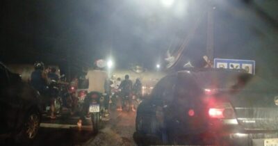 Trem parado causa transtornos e revolta sob chuva em Itapecuru Mirim/MA