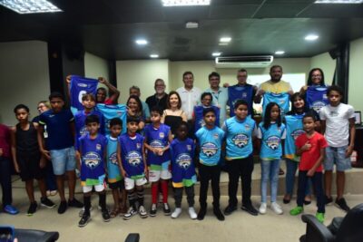 Projeto “Escolinhas das Comunidades” aposta no esporte como ferramenta de inclusão social