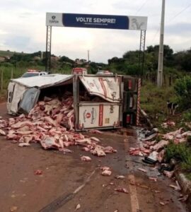O MISTÉRIO DO CHURRASCO FANTASMA: TUNTUM VIVE DIA DE “MIRAGEM DE PICANHA”