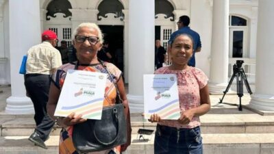 Governo do Estado beneficia cerca de mil pessoas com entrega de títulos de terra nos municípios de São João do Piauí e Pedro Laurentino