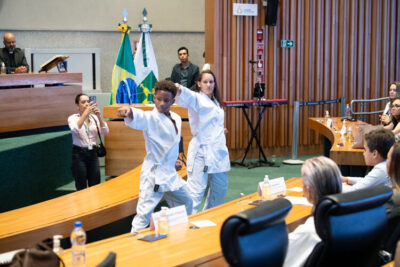 Dia Mundial do Autismo: CLDF debate acesso a emprego, saúde e outros direitos