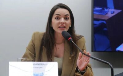 Comissão aprova obrigatoriedade de provadores de roupas adaptados para pessoas com deficiência