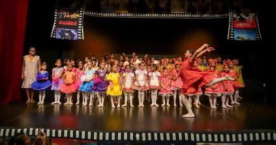 Escola de Artes Beija-Flor realiza espetáculo de ballet em homenagem ao Dia da Dança