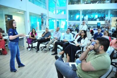 Servidores do Complexo de Comunicação da Alema recebem dicas de como cuidar da voz