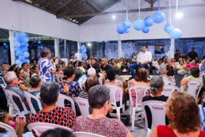 Orleans participa de encontro com idosos promovido por Penha