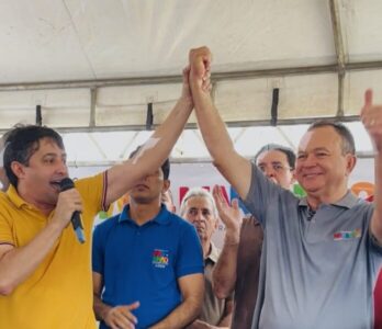 André Campos comemora anúncio de obras na região do Canal da Macaúba