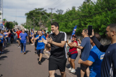 Orleans Brandão vai às ruas de Imperatriz, dialoga com moradores e reforça compromisso com o esporte e a inclusão