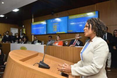 Esmênia Miranda toma posse como prefeita de São Luís
