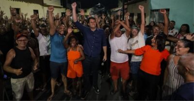 Orleans Brandão reúne-se com moradores do Bairro de Fátima