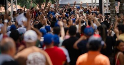 Orleans Brandão recebe apoio de multidão em Colinas