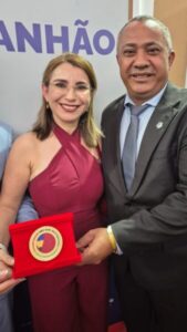 Vargem Grande comemora 88 anos festejando Selo Ouro na Alfabetização