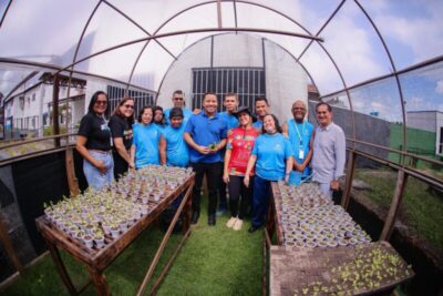 Penha destina mais R$ 500 mil à APAE e conhece trabalho educacional da instituição