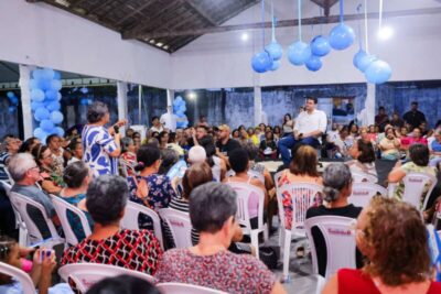 Orleans participa de encontro com idosos promovido por Penha