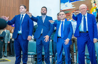 Deputados Catulé Júnior, Edson Araújo, Kekê Teixeira e João Batista Segundo tomam posse na Assembleia