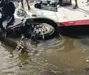 VÍDEO: Acidente com ônibus deixa mortos e feridos após cair em açude no interior do Maranhão